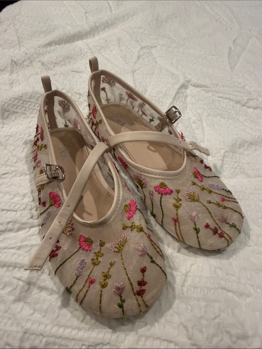 Zara girl’s Embroidered Mesh Ballet Flats - Beige Floral Size 27 (10 us)